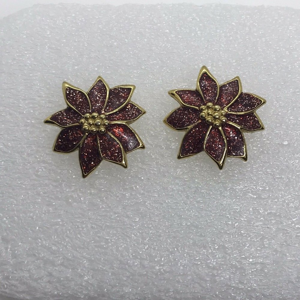 Glitter Gold Tone Red Enamel Floral Poinsettia Flower Post Earrings - Picture 2 of 7